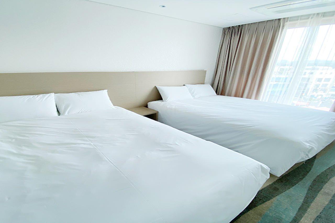 The Artstay Jeju Hamdeok Hotel ภายนอก รูปภาพ